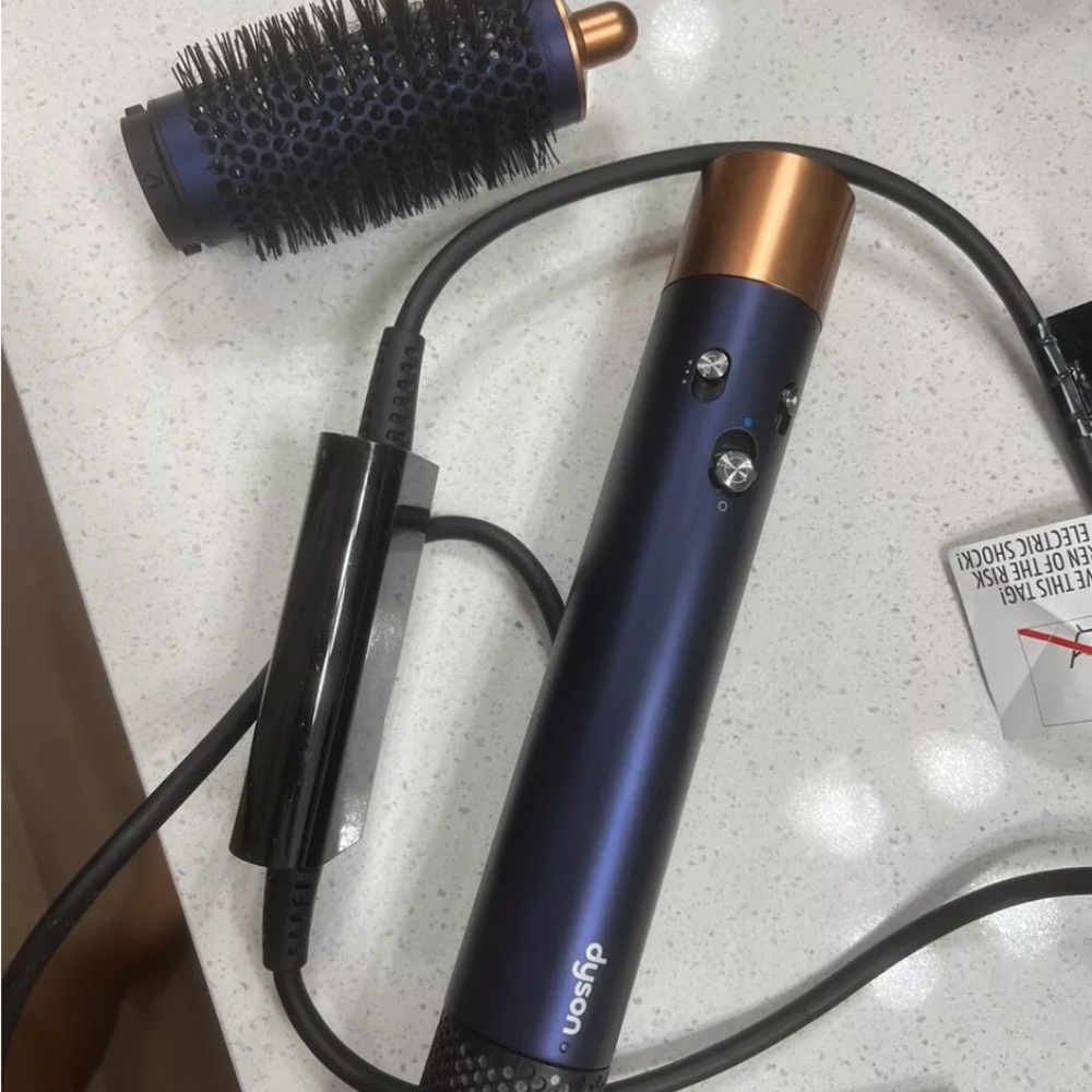 Dyson airwrap blue